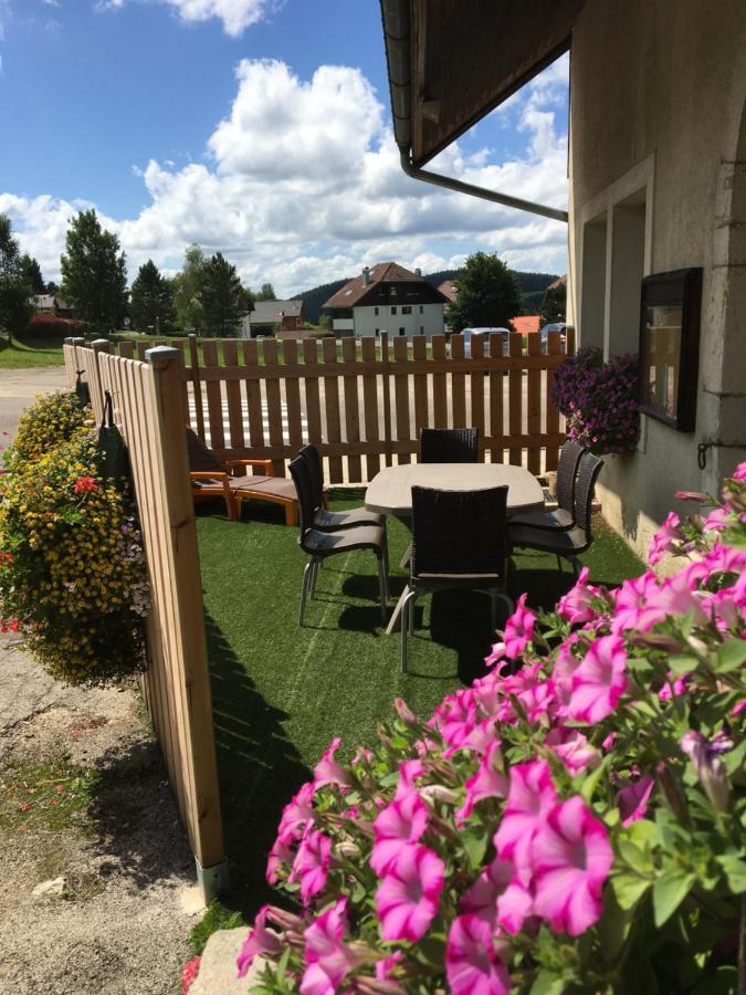 La Source Du Pre Masset Apartment Metabief Exterior photo
